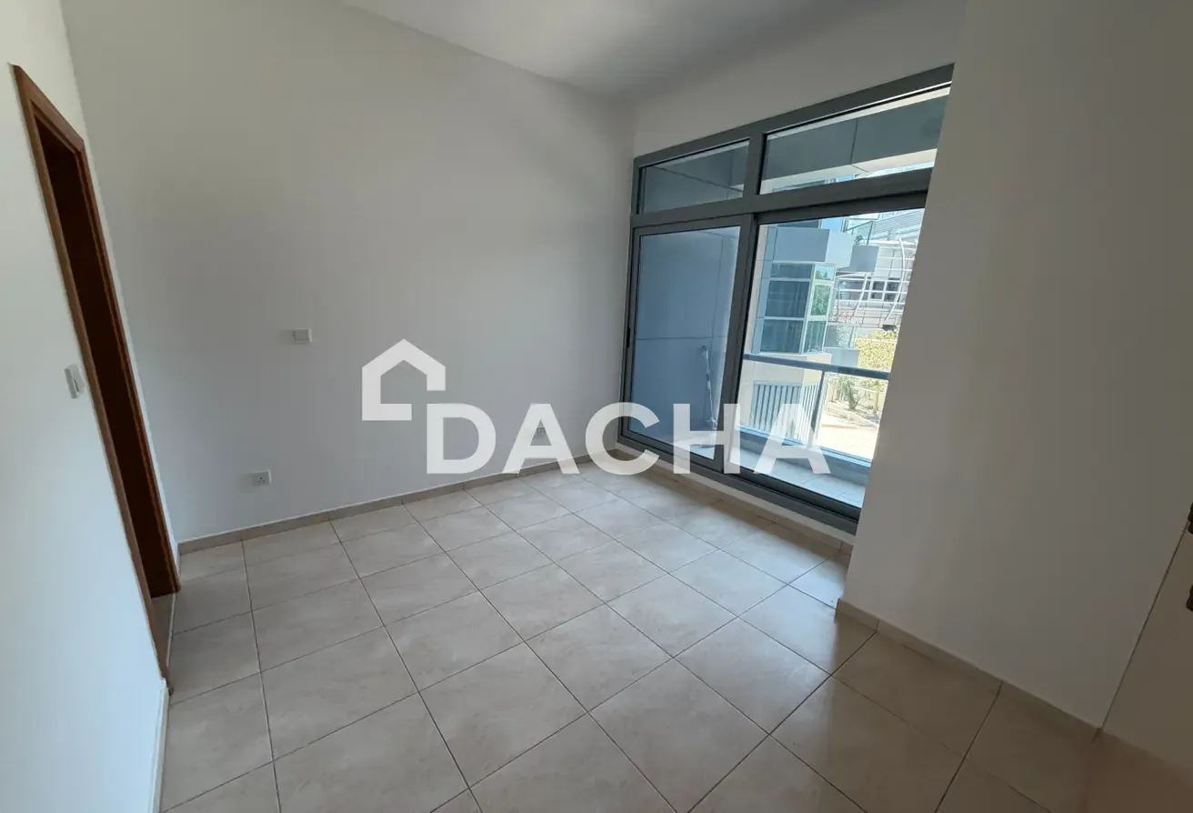 Vacant Now | Low Floor | Pool View