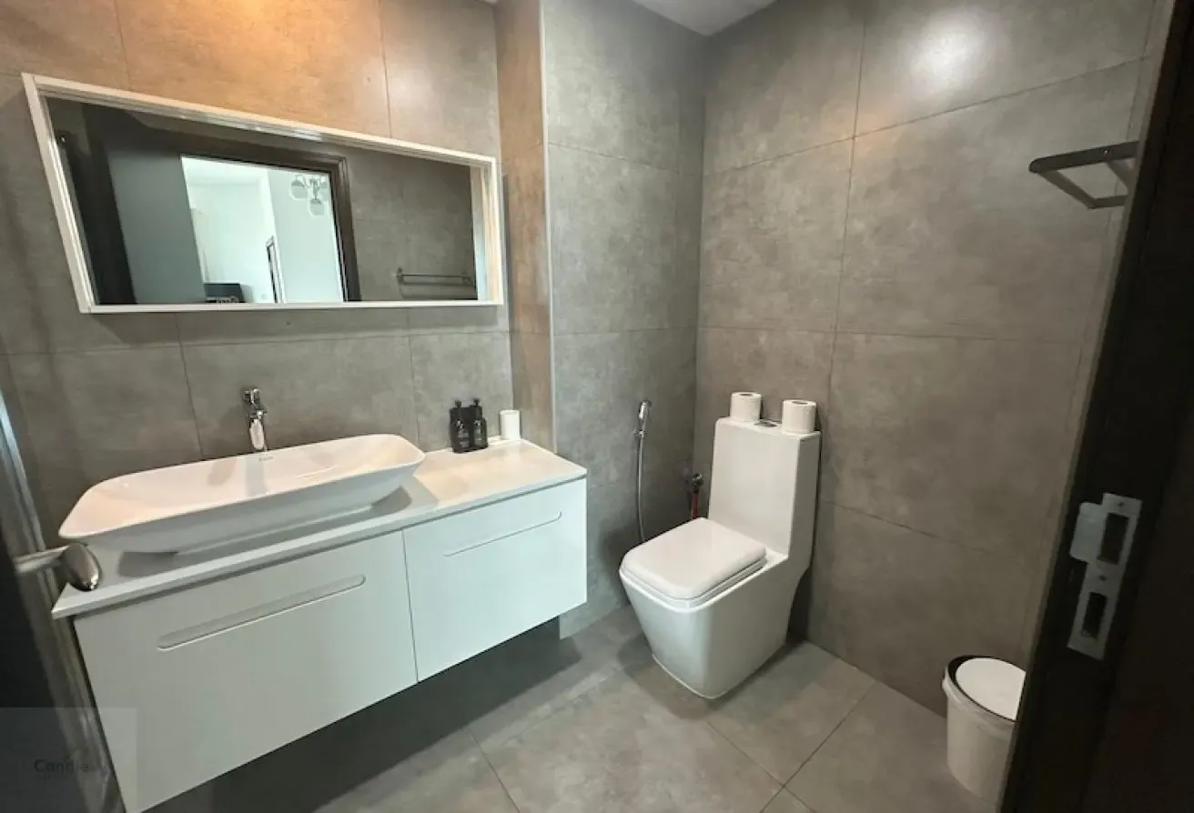 7% net ROI | Low Floor | Close to Metro and beach