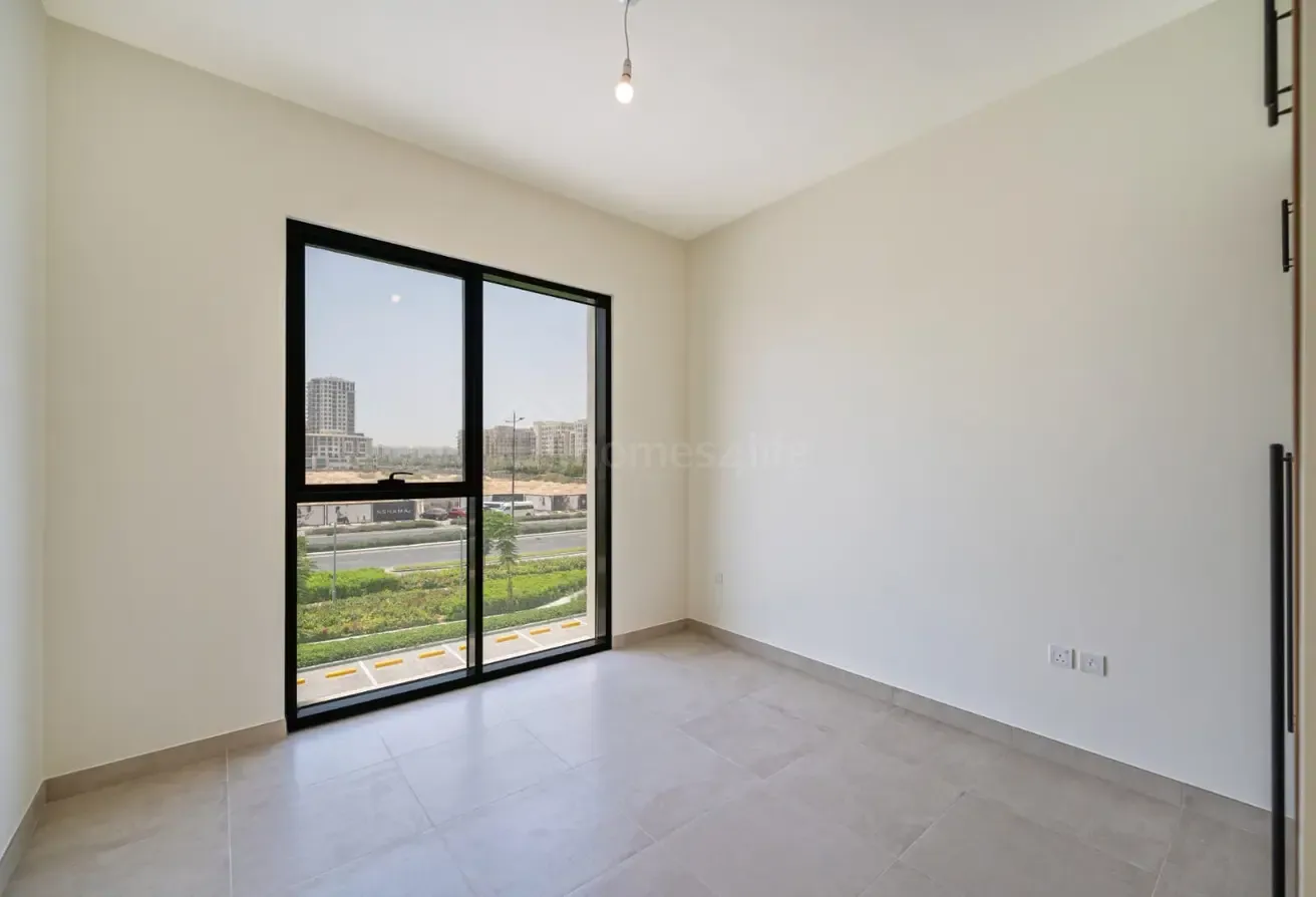 Boulevard View | Tenanted | Spacious | Best Deal