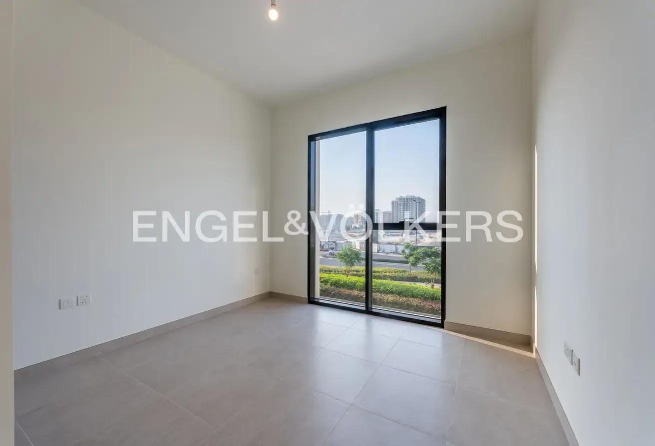 Modern Finish | White Goods Included | Tenanted