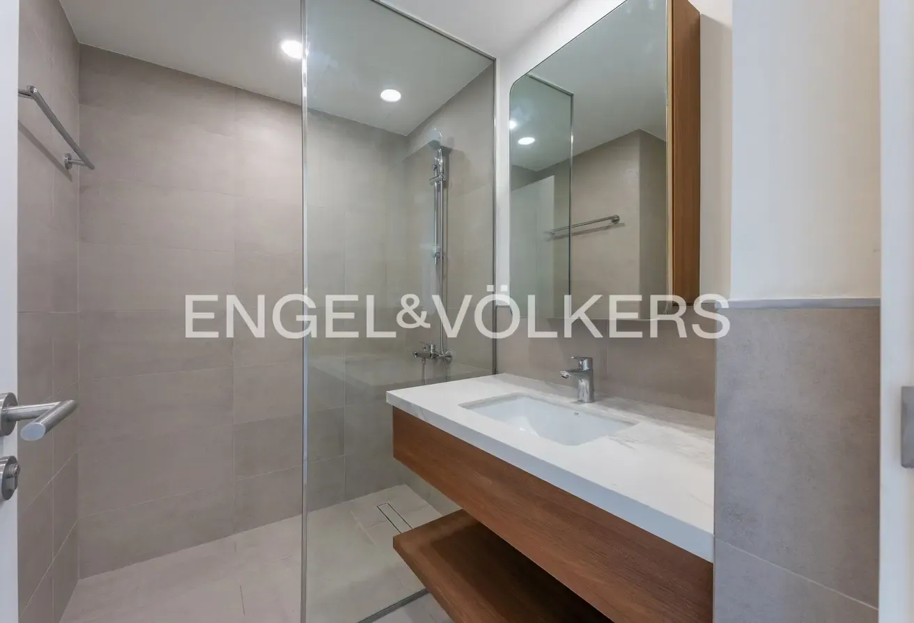 Modern Finish | White Goods Included | Tenanted