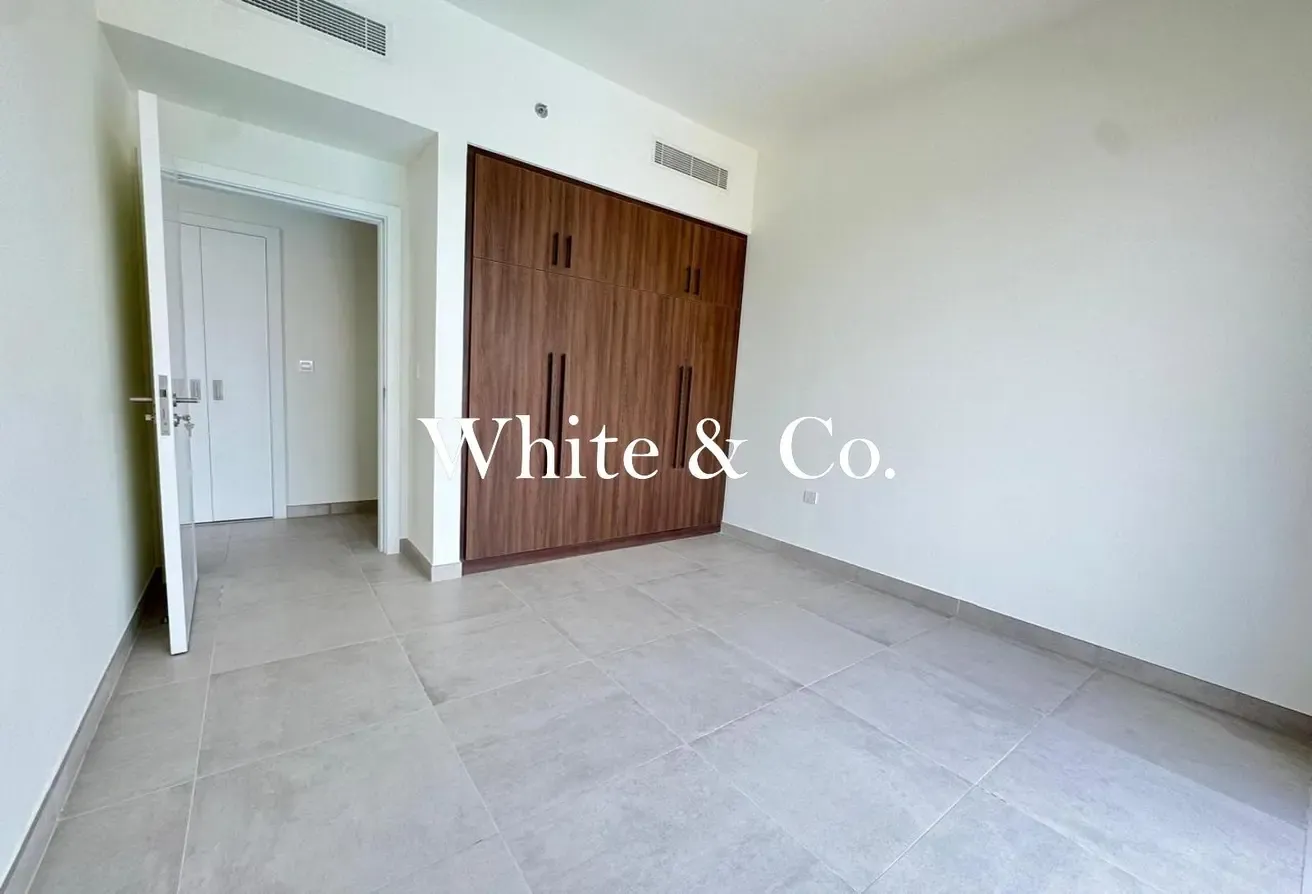 Corner Unit | Pool View | Bright Layout