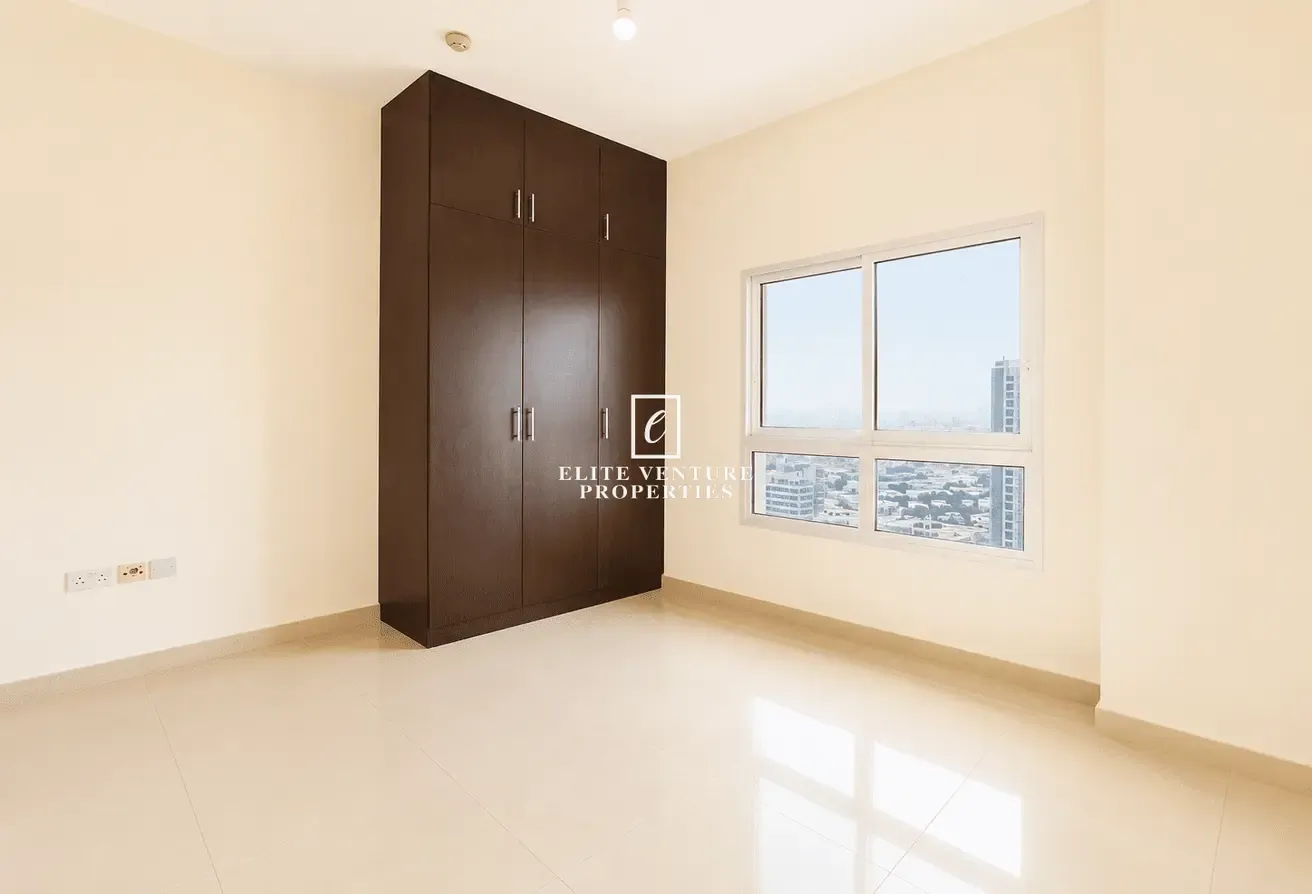 HIGH FLOOR | MODERN LIVING | SPACIOUS LAYOUT