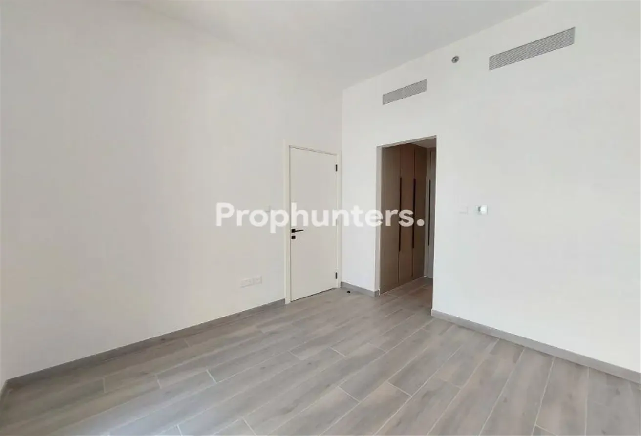 1 BR | Modern Living | Vacant Now | Ready To Move