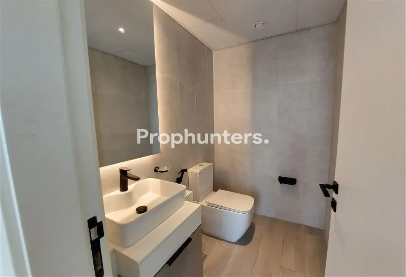 1 BR | Modern Living | Vacant Now | Ready To Move