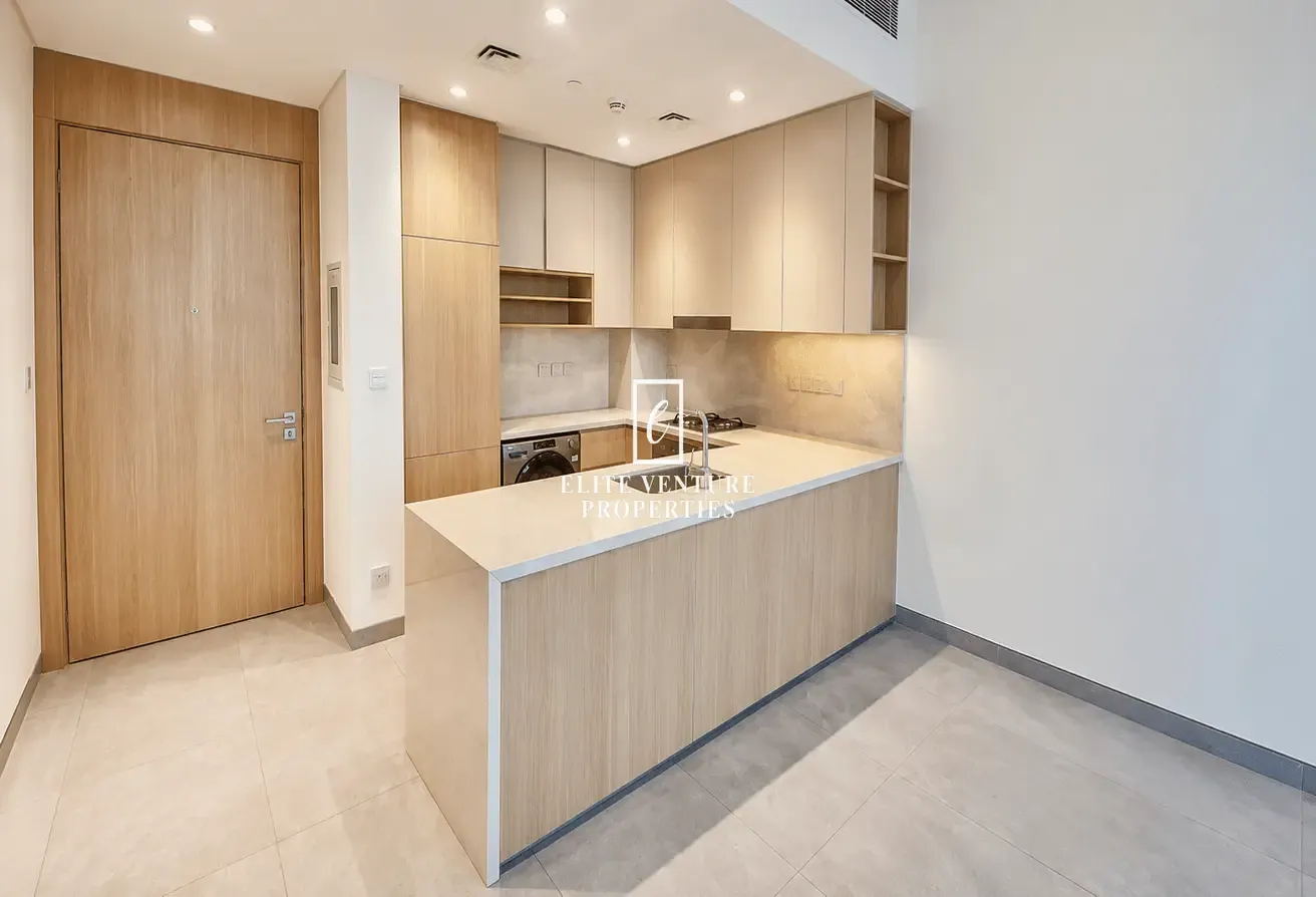 PRIME LOCATION | MODERN LIVING | SPACIOUS LAYOUT