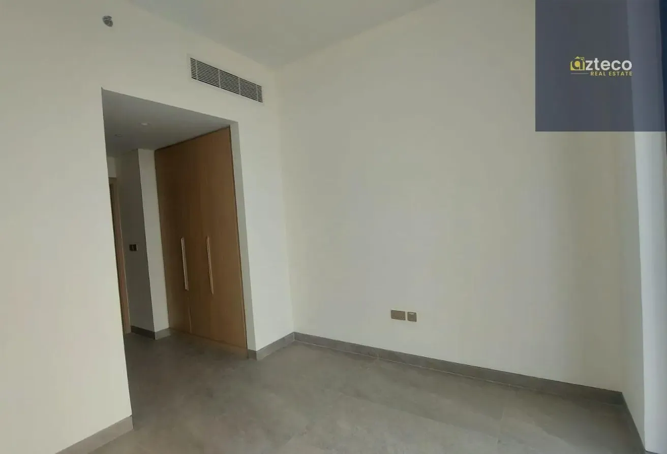 Bright | Pool View | Brand New 1 Bed