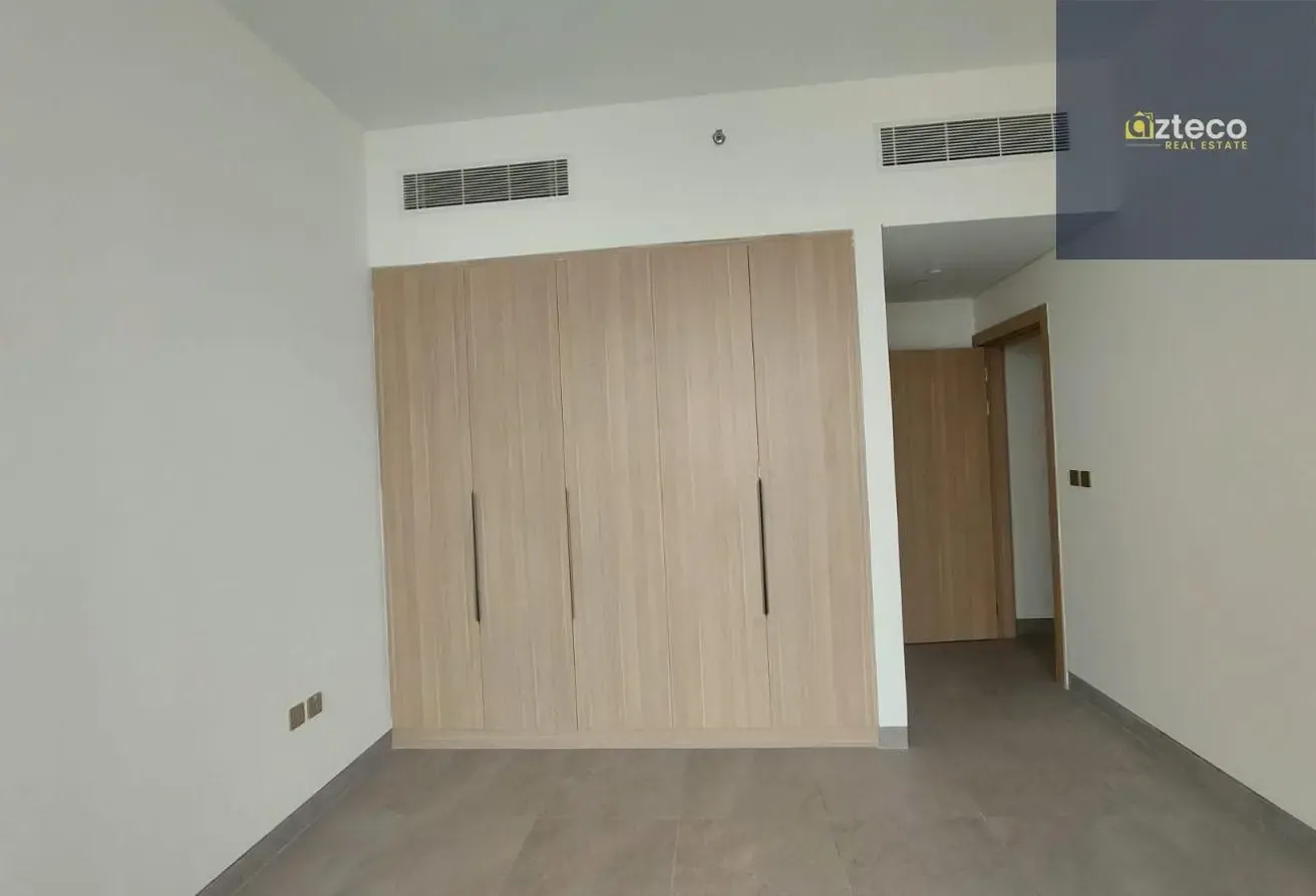 Bright | Pool View | Brand New 1 Bed