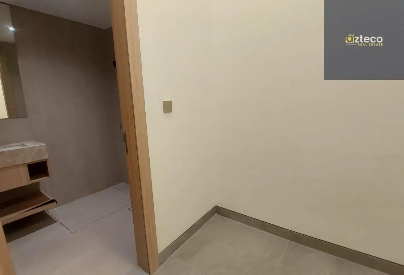 Bright | Pool View | Brand New 1 Bed