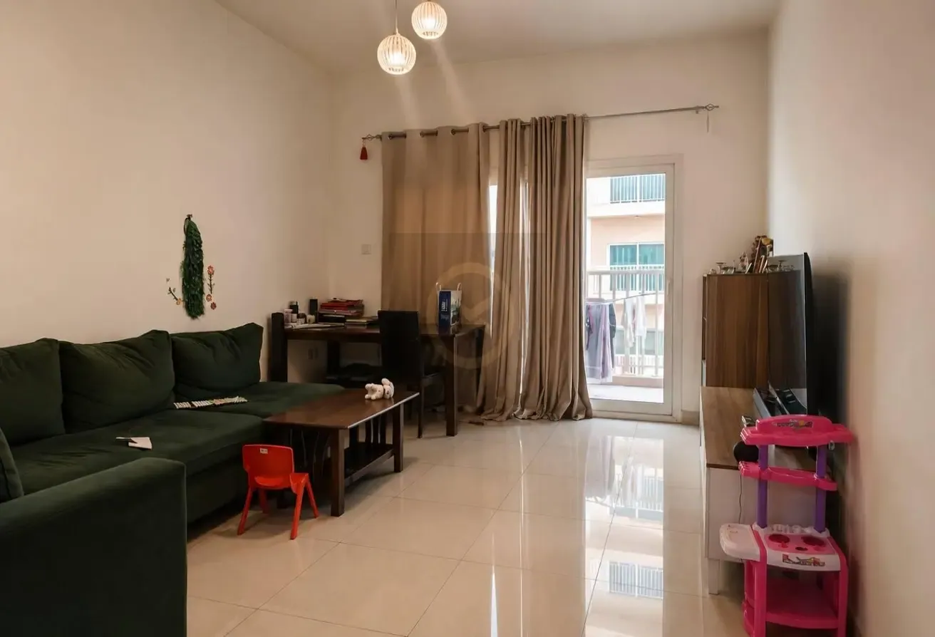 High-Floor 1BR | 2 Parking Spaces | Unfurnished