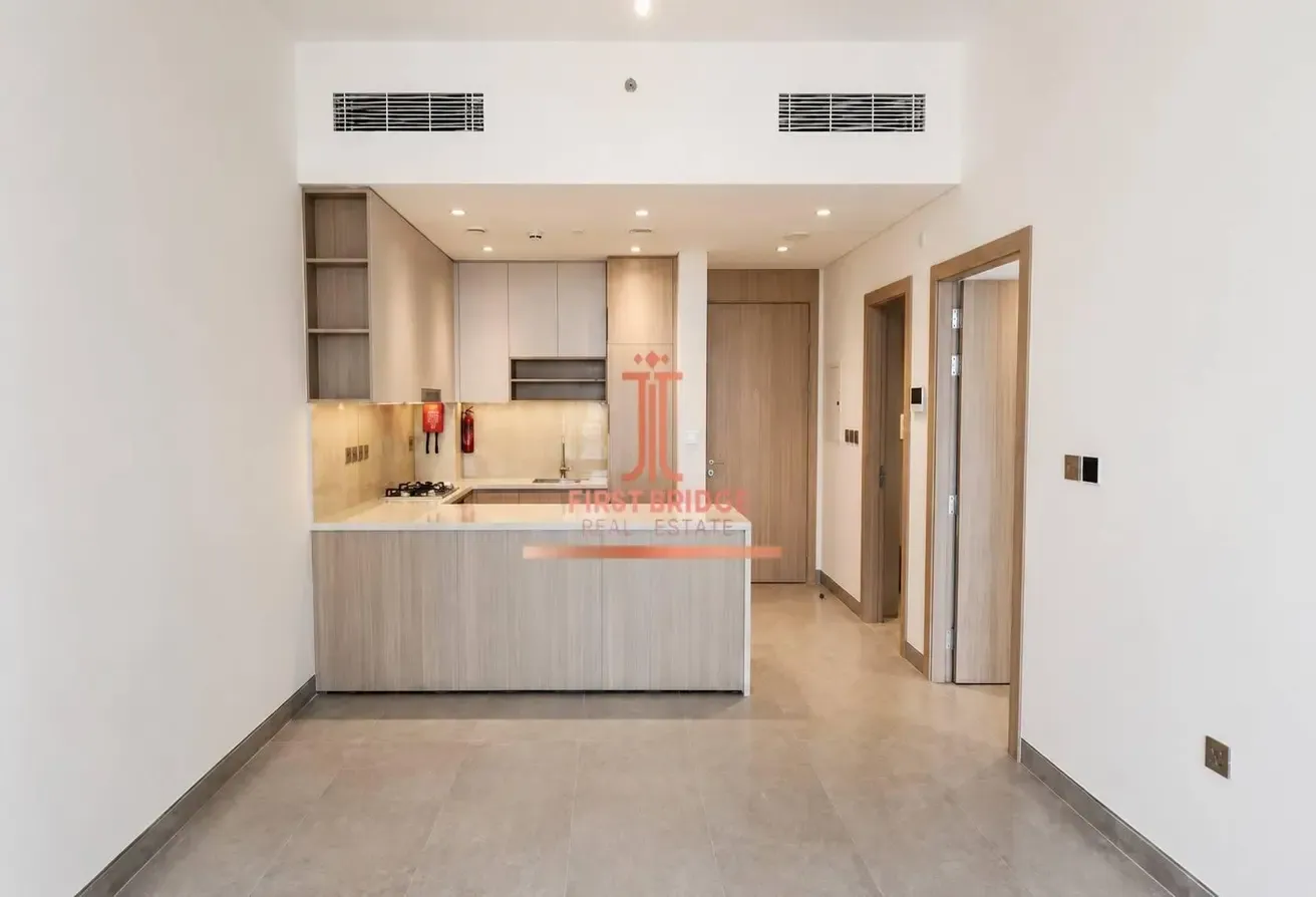 PREMIUM QUALITY | SEMIFURNISHED | POOL VIEW