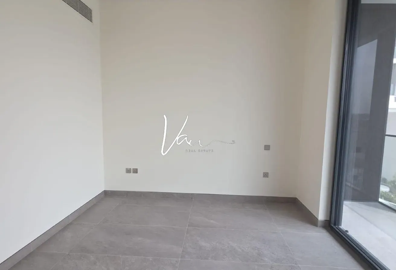 Hot Deal | Spacious 1BR w/ Balcony | Midtown IMPZ
