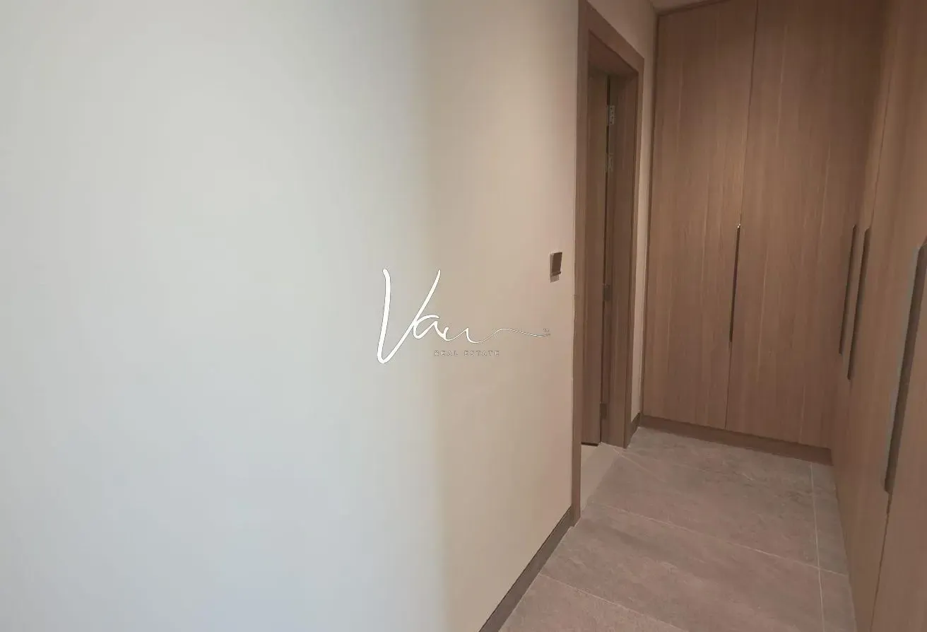 Hot Deal | Spacious 1BR w/ Balcony | Midtown IMPZ