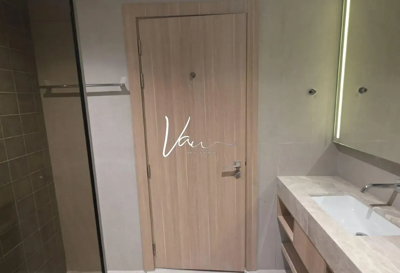 Hot Deal | Spacious 1BR w/ Balcony | Midtown IMPZ