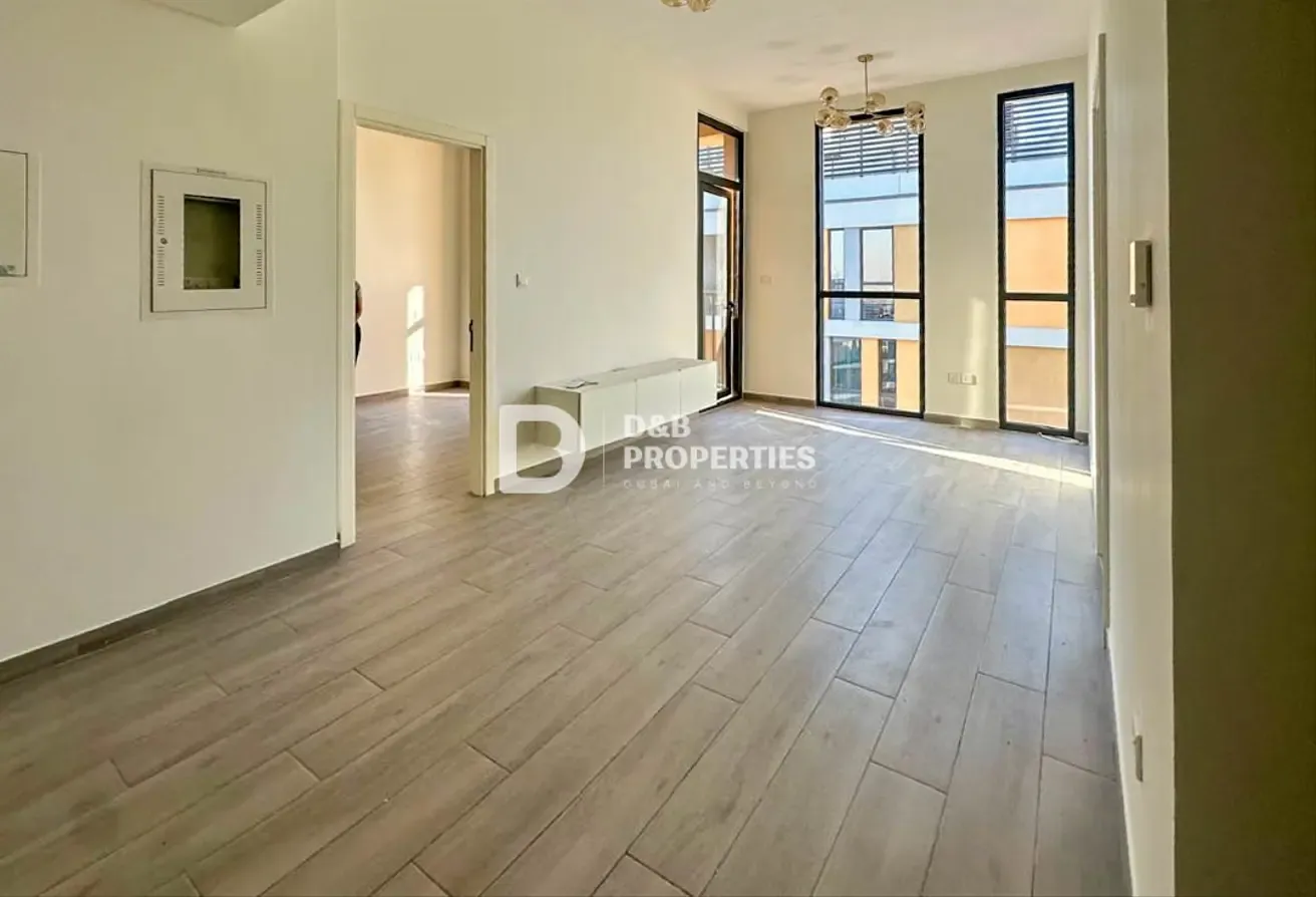 Brand NEW | Closed Kitchen | Open view