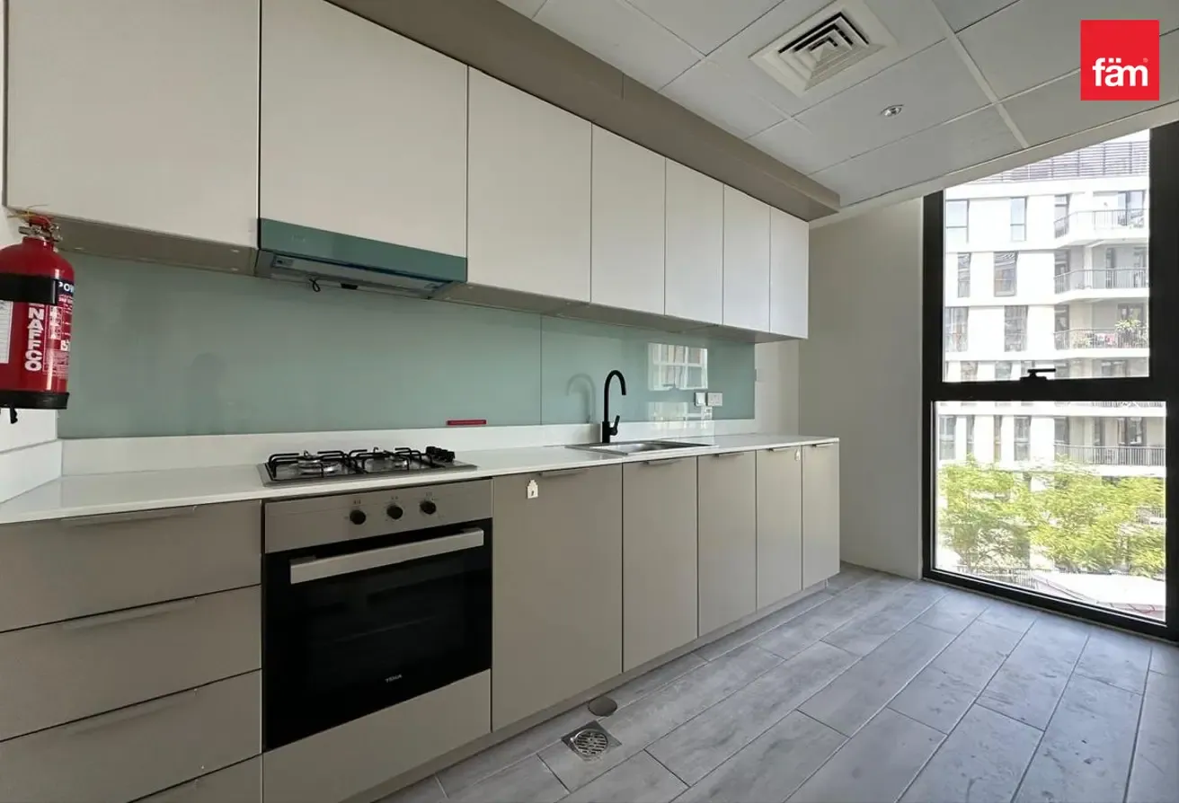 Best Deal I Unfurnished I 4 Cheques