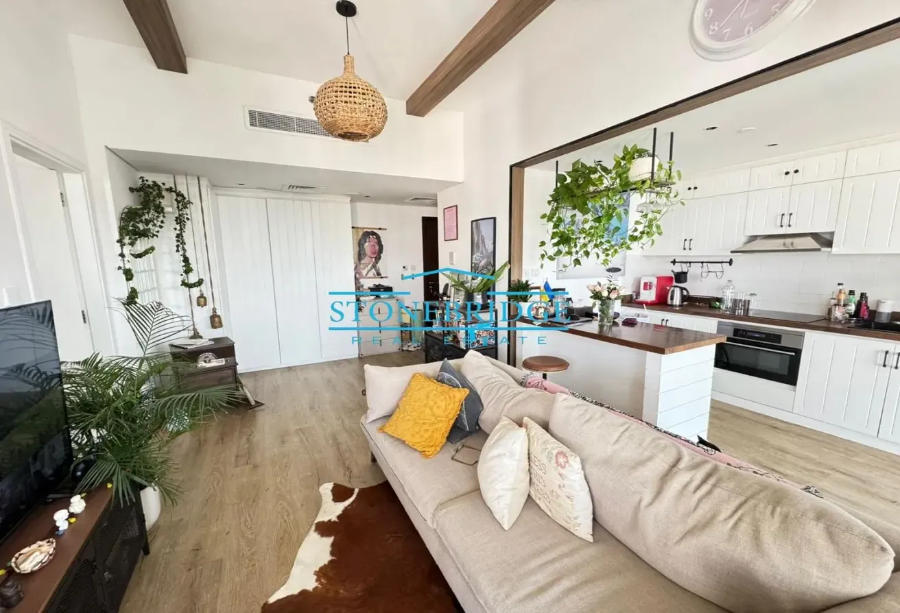 Fully Furnished | Pool View| Upgraded