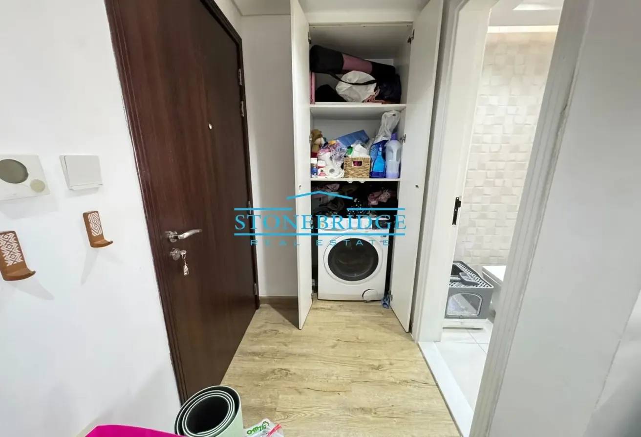 Fully Furnished | Pool View| Upgraded