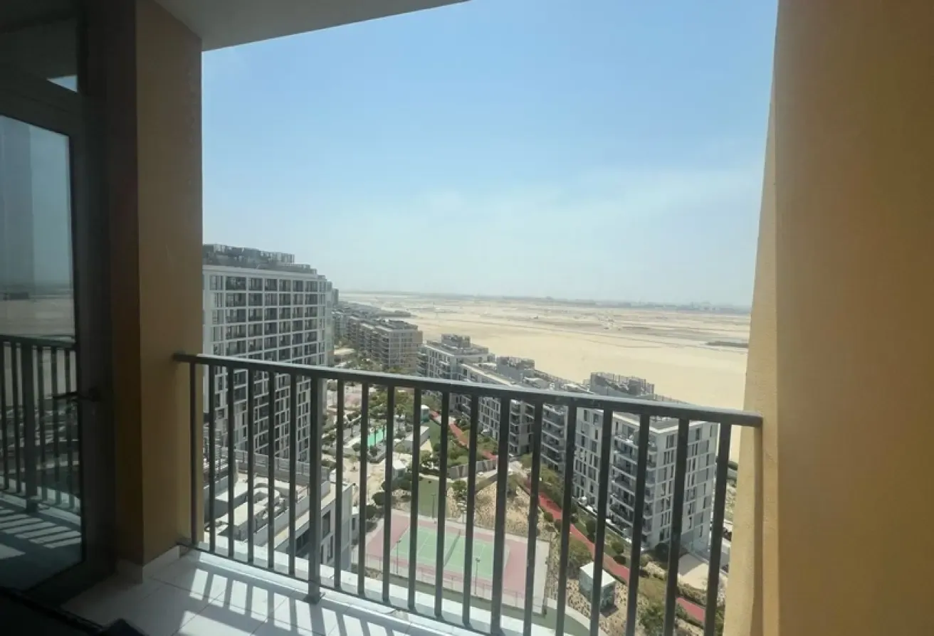 Bright 1 Br | High Floor | Ready To Move