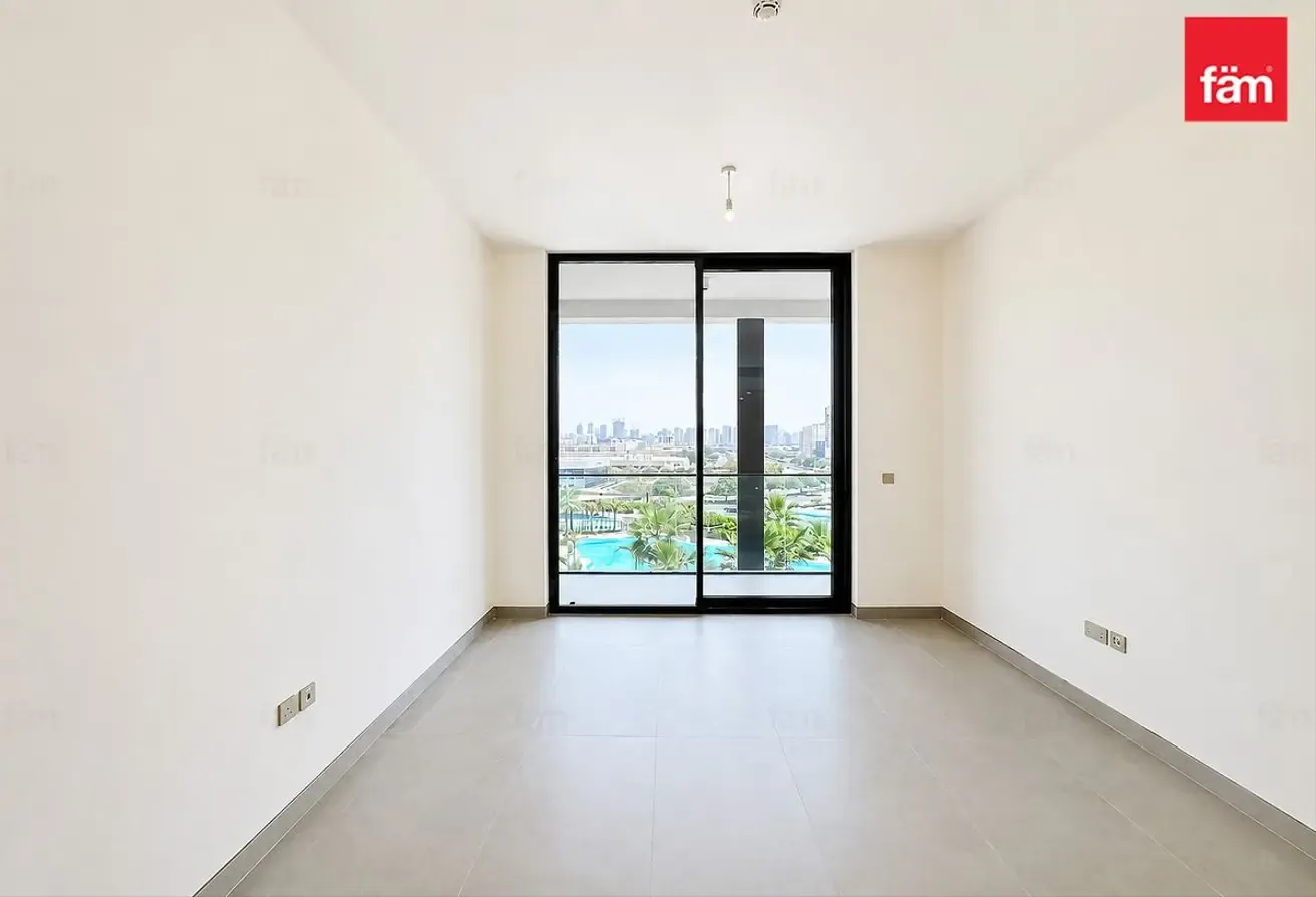 Best Deal | Vacant I Unfurnished I 4 Cheques