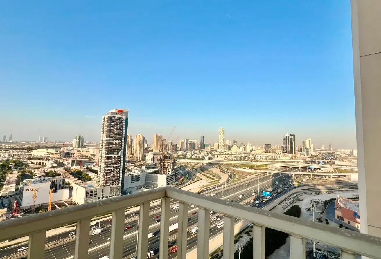 Spacious 1bedroom | Unfurnished | Centrium IMPZ