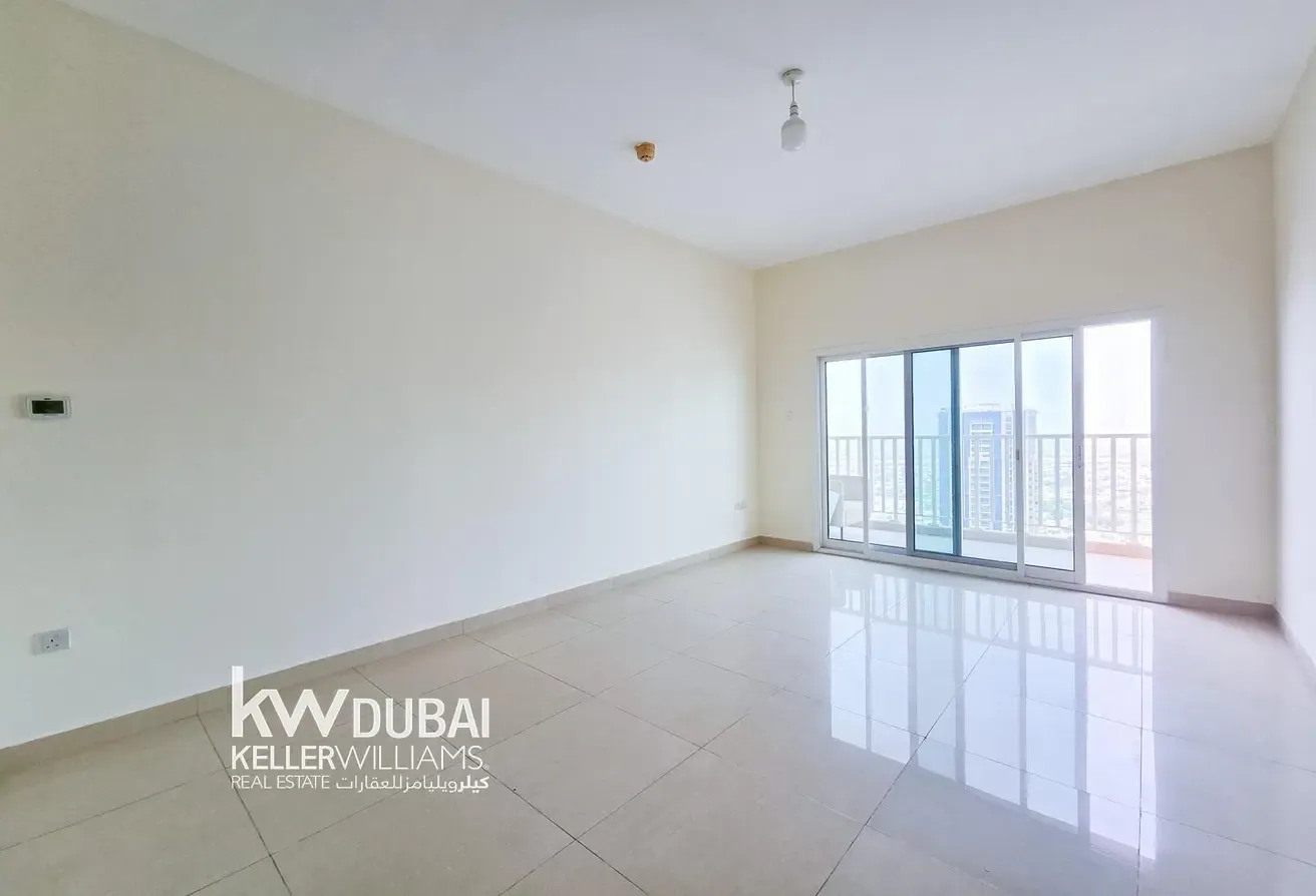 Vacant | High Floor | Spacious