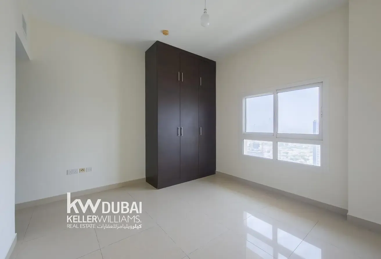 Vacant | High Floor | Spacious