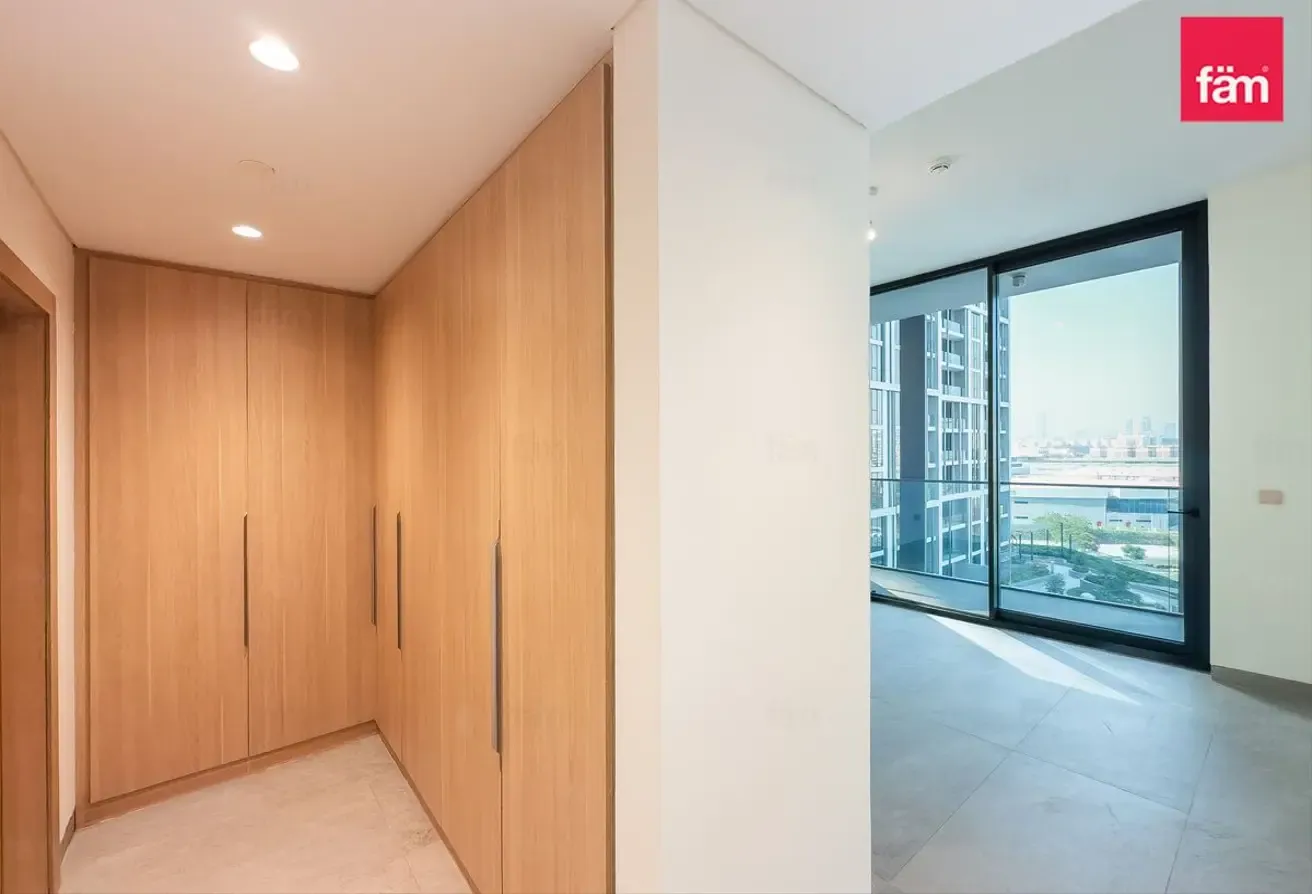 Full Jge View I Handed Over I Spacious | Brand New