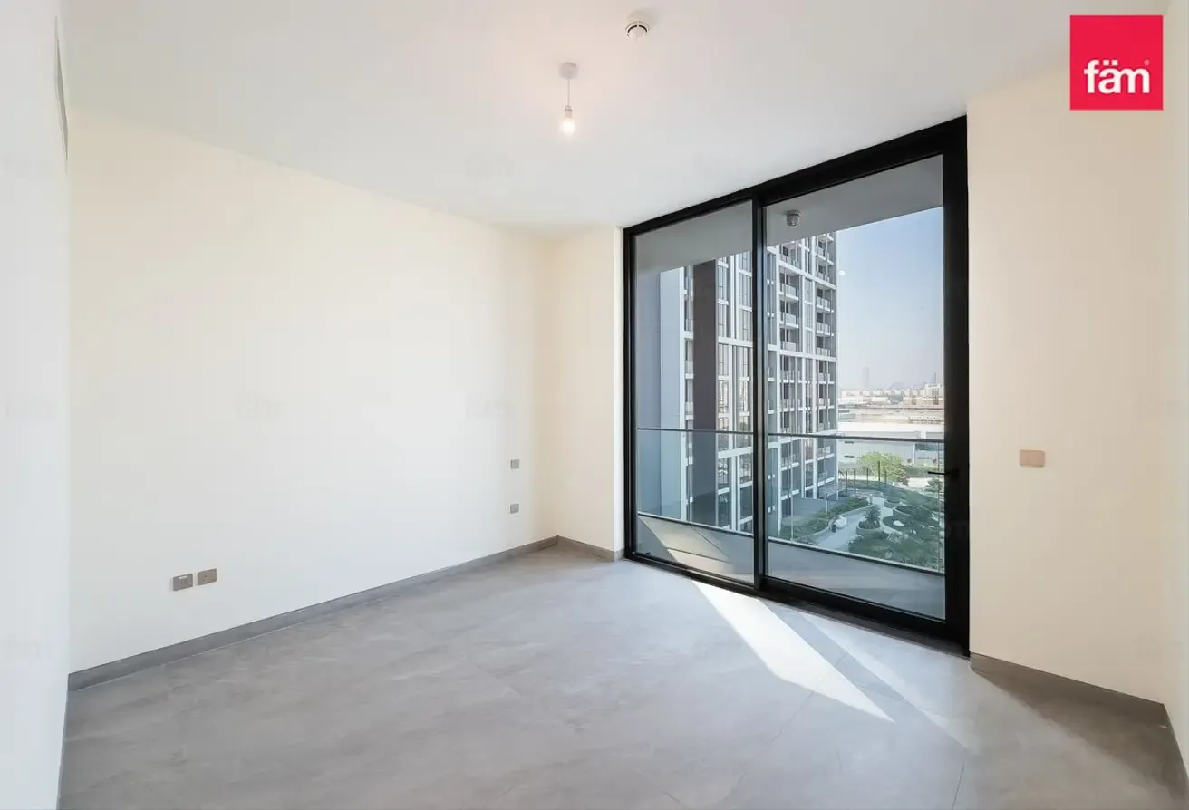 Full Jge View I Handed Over I Spacious | Brand New