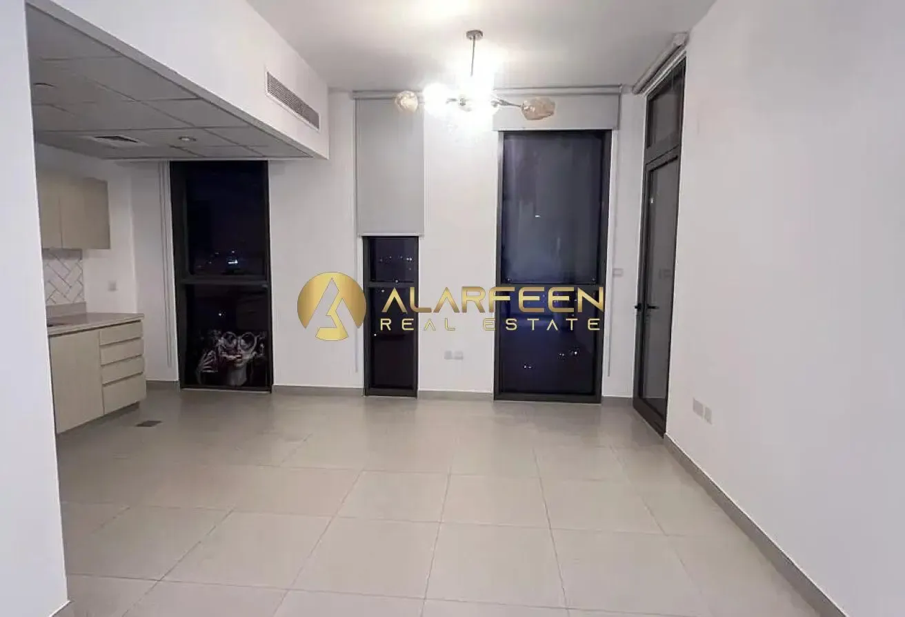 Elegant 1 BR | Great Deal | Prime Location