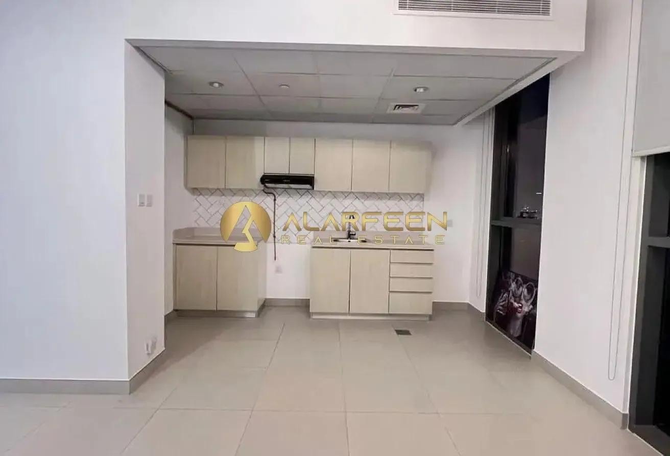 Elegant 1 BR | Great Deal | Prime Location