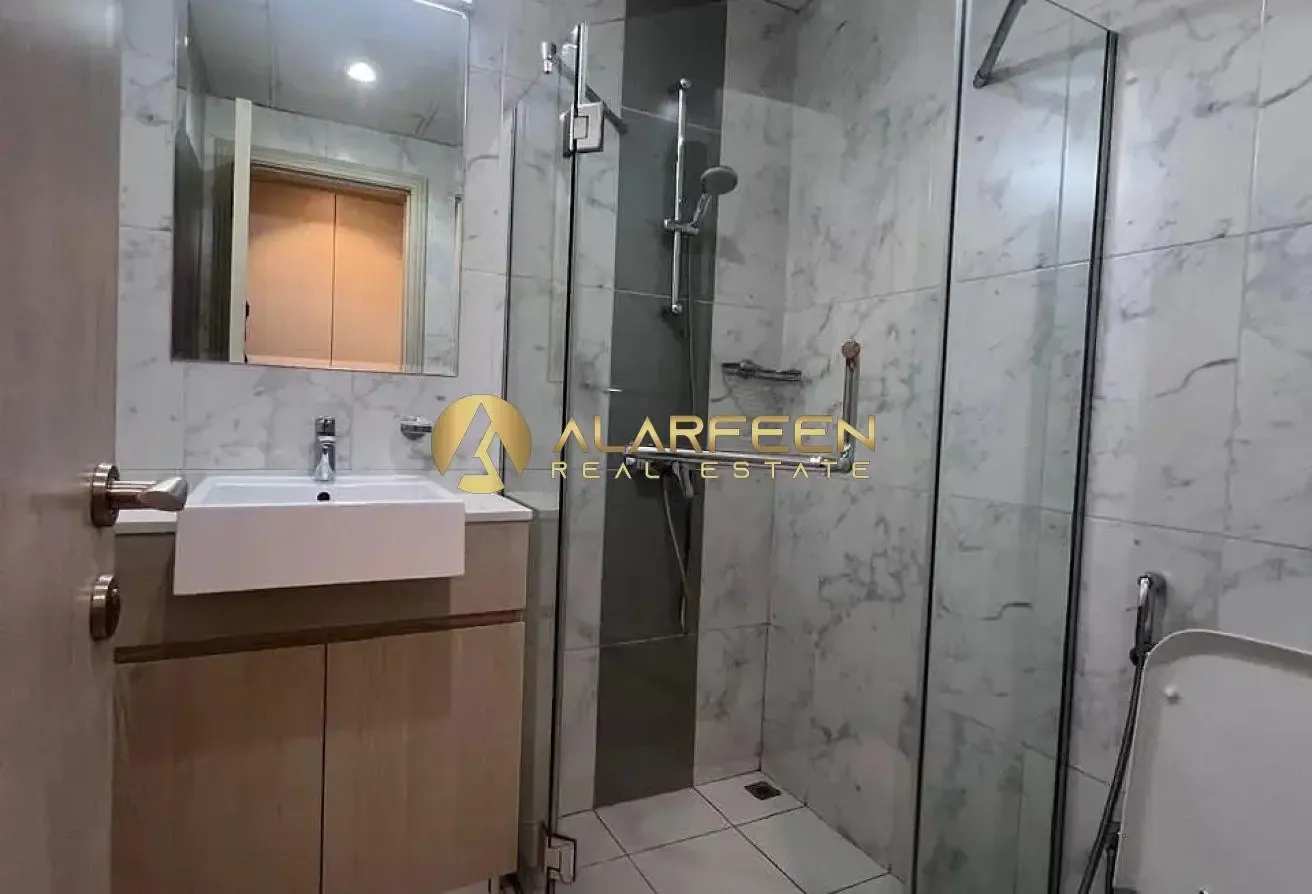 Elegant 1 BR | Great Deal | Prime Location