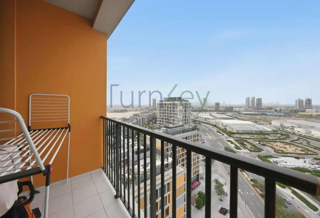 1 Bed with Skyline View I UNFURNISHED
