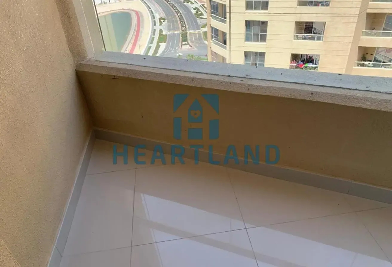 Multiple Cheques | Spacious One Bed Apt |Lake View