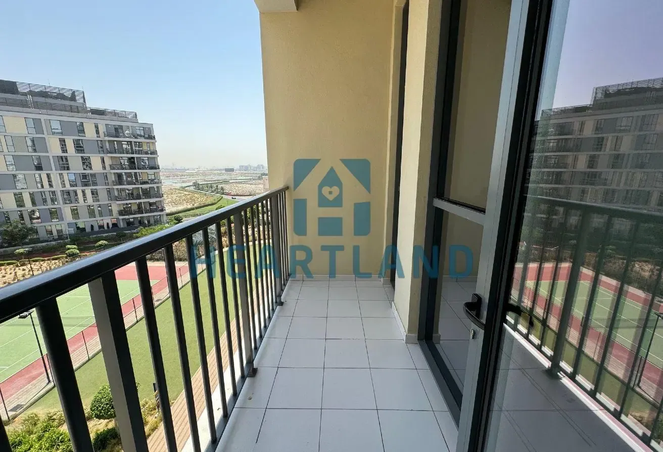12 Cheques | Spacious One Bed Apt | Midtown