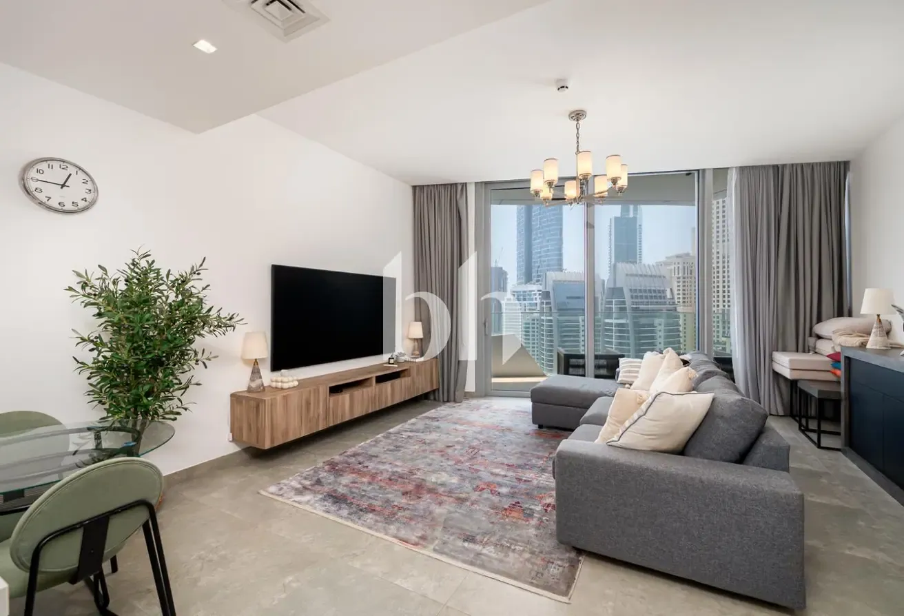 Luxury | Vacant | Fully Furnished