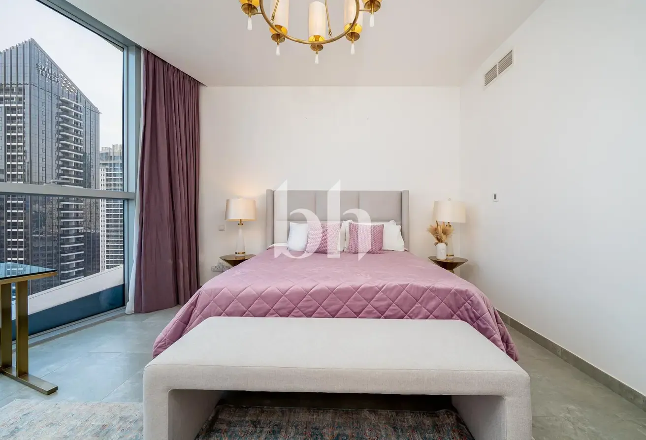 Luxury | Vacant | Fully Furnished