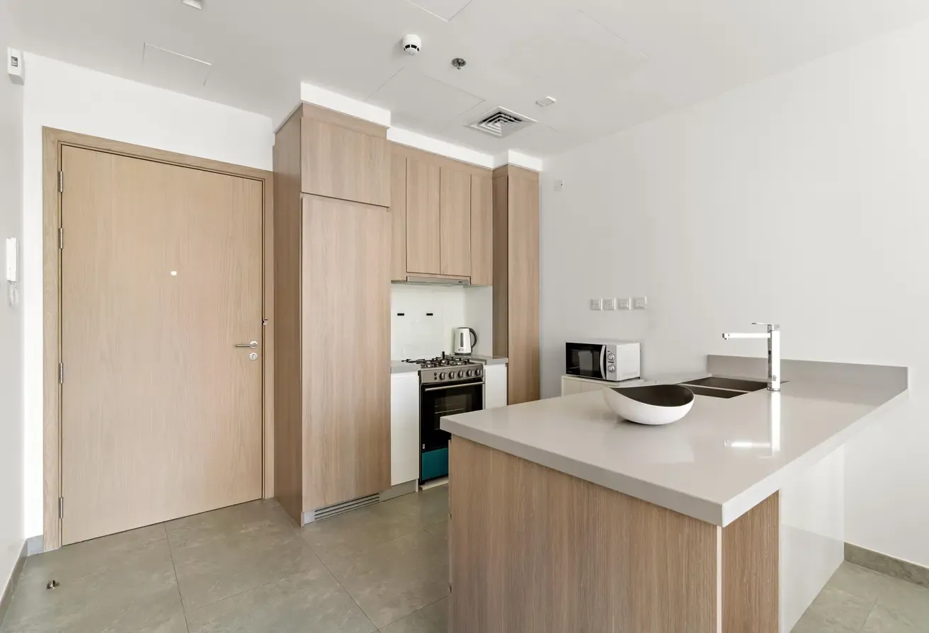 SUMMER DEAL | ALL BILLS INCLUDED | OCEAN VIEW