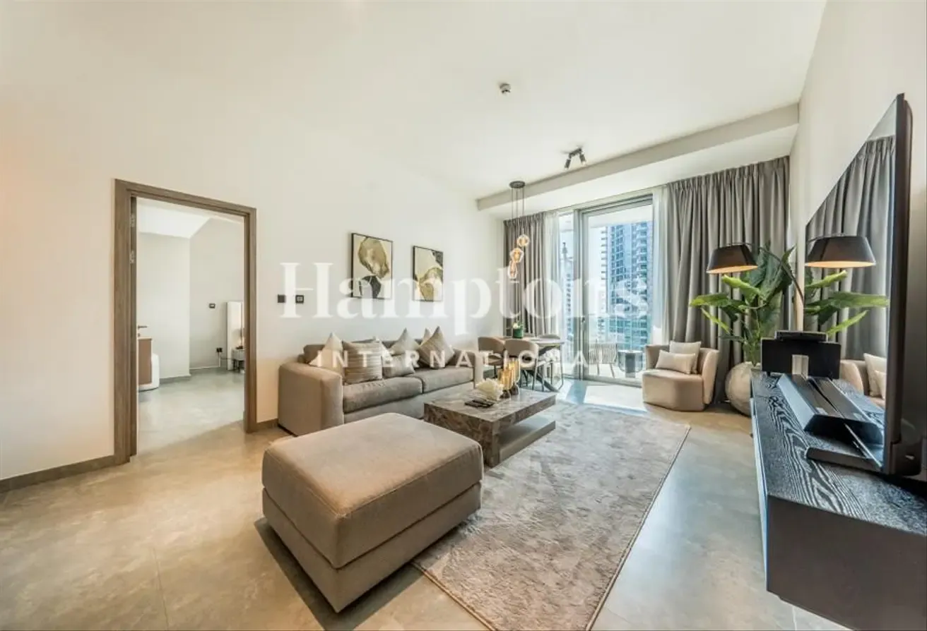 Furnished | Marina View | Available from Aug
