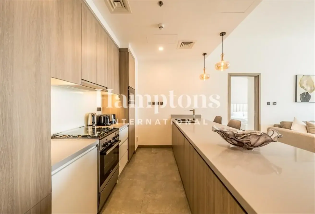 Furnished | Marina View | Available from Aug