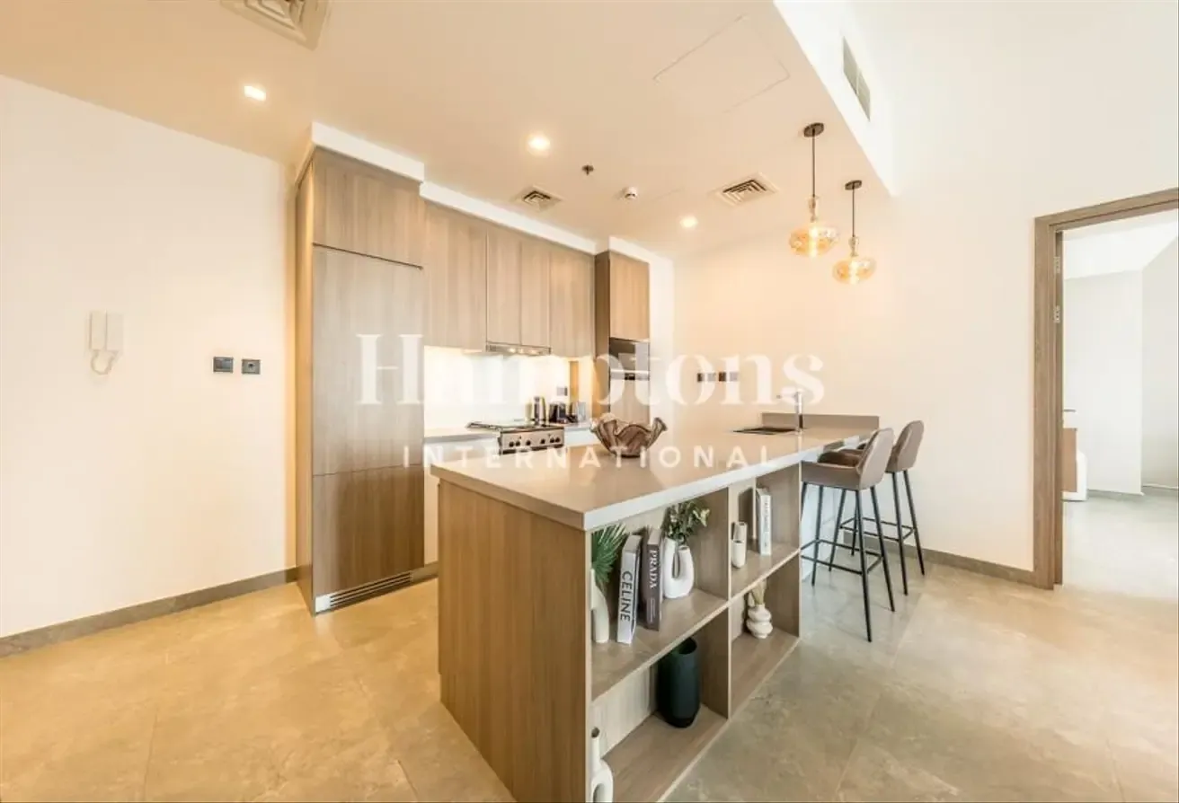 Furnished | Marina View | Available from Aug