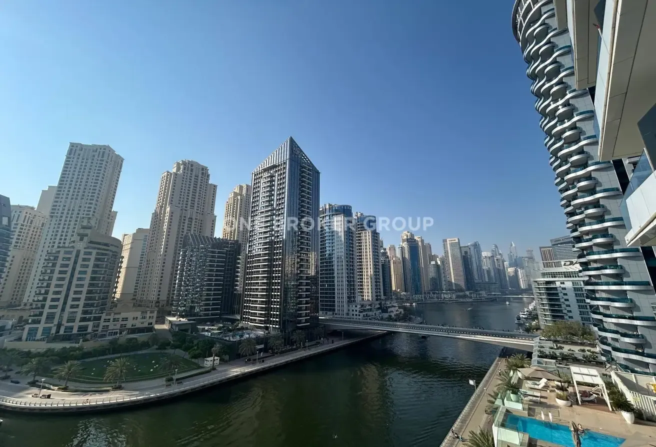 Marina View Gem | Furnished & Cosy | Upgraded
