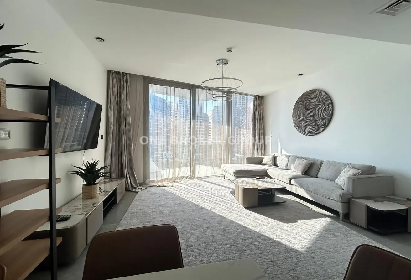 Marina View Gem | Furnished & Cosy | Upgraded