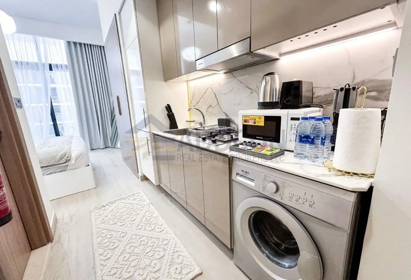 FULLY FURNISHED || READY TO MOVE || COMMUNITY VIEW