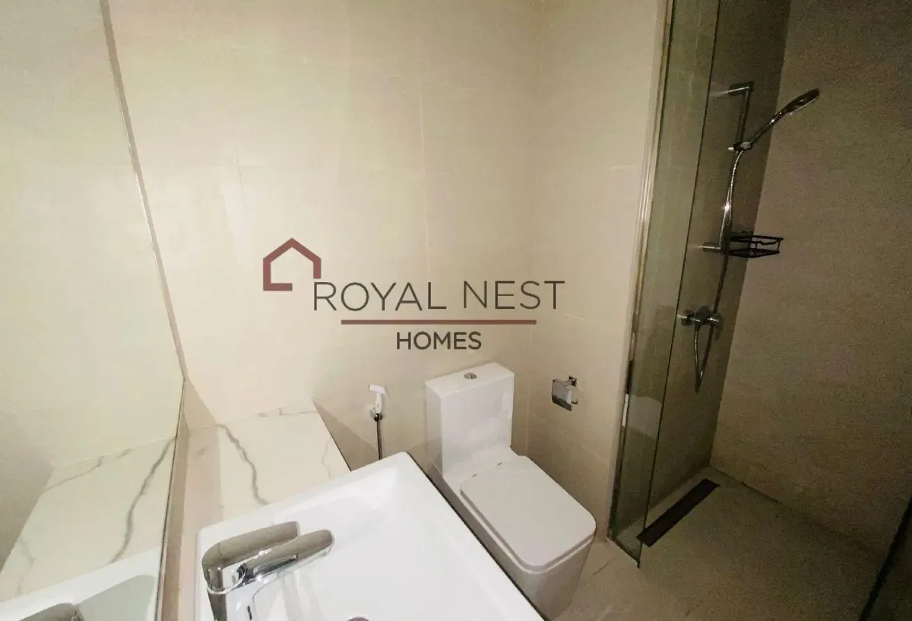 Hot Deal studio | 12 CHQ's | Boulevard View