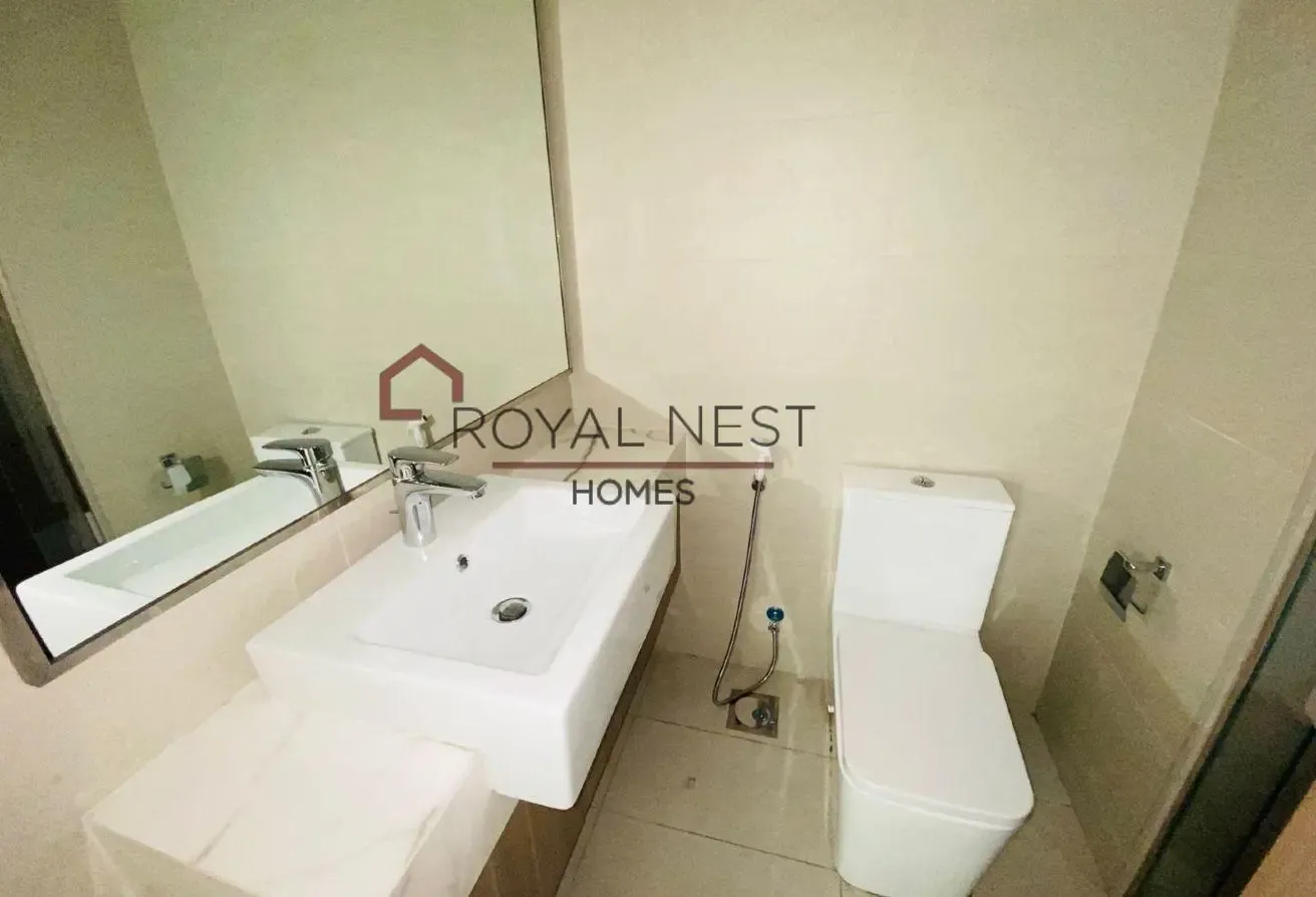 Hot Deal studio | 12 CHQ's | Boulevard View