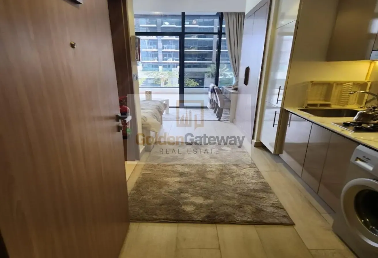 Studio | Spacious | Prime Location
