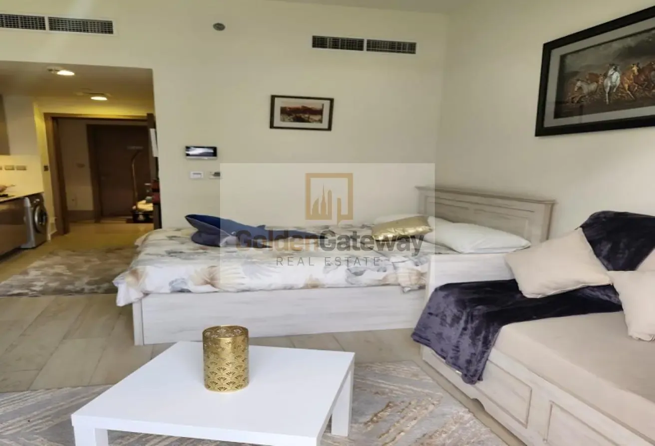 Studio | Spacious | Prime Location