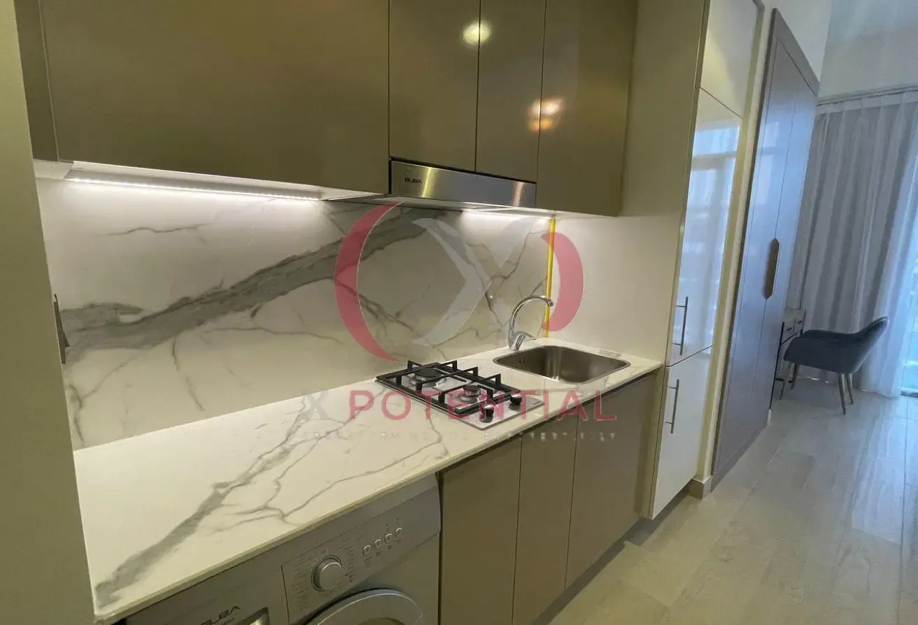 Fully Furnished Studio | Vacant | Balcony