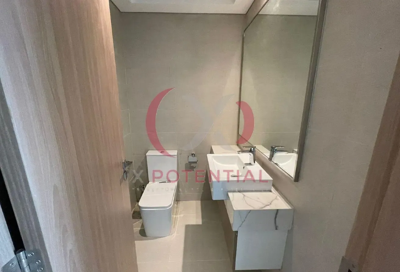 Fully Furnished Studio | Vacant | Balcony